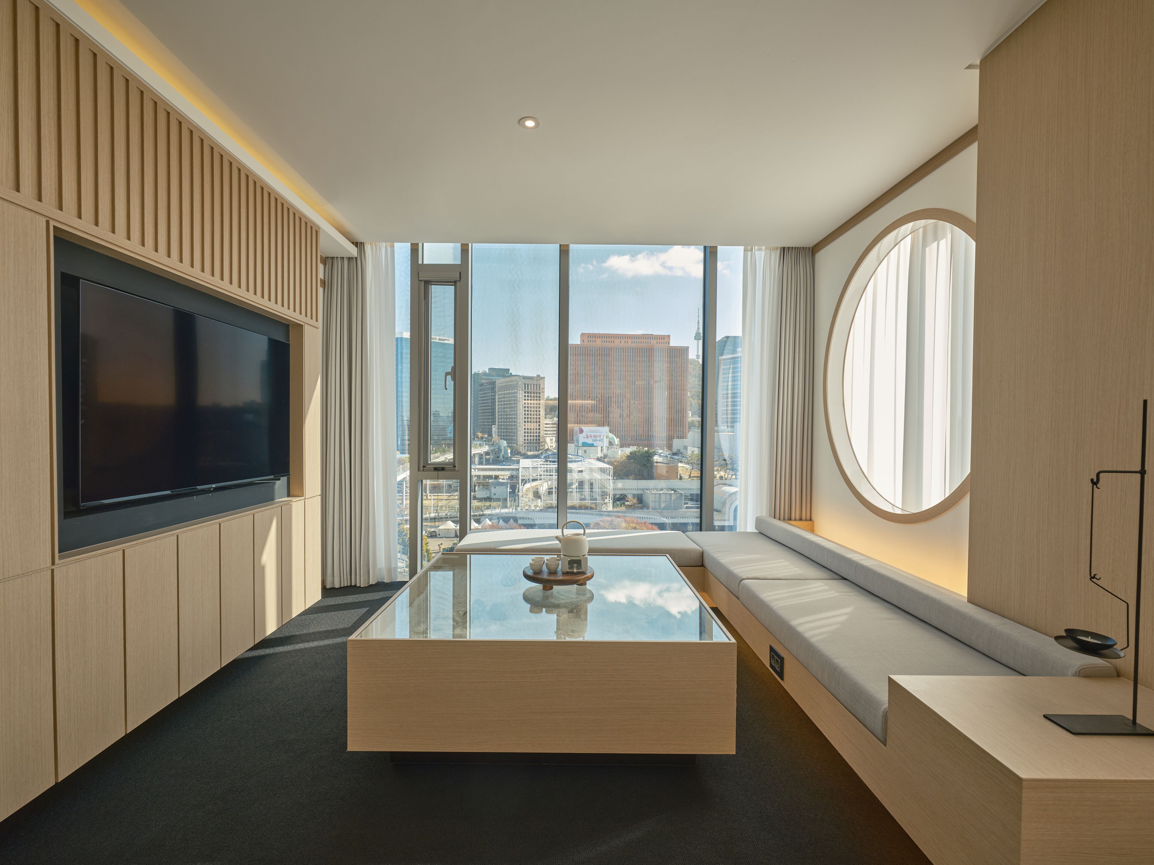 Photo - UH Suite The Seoul