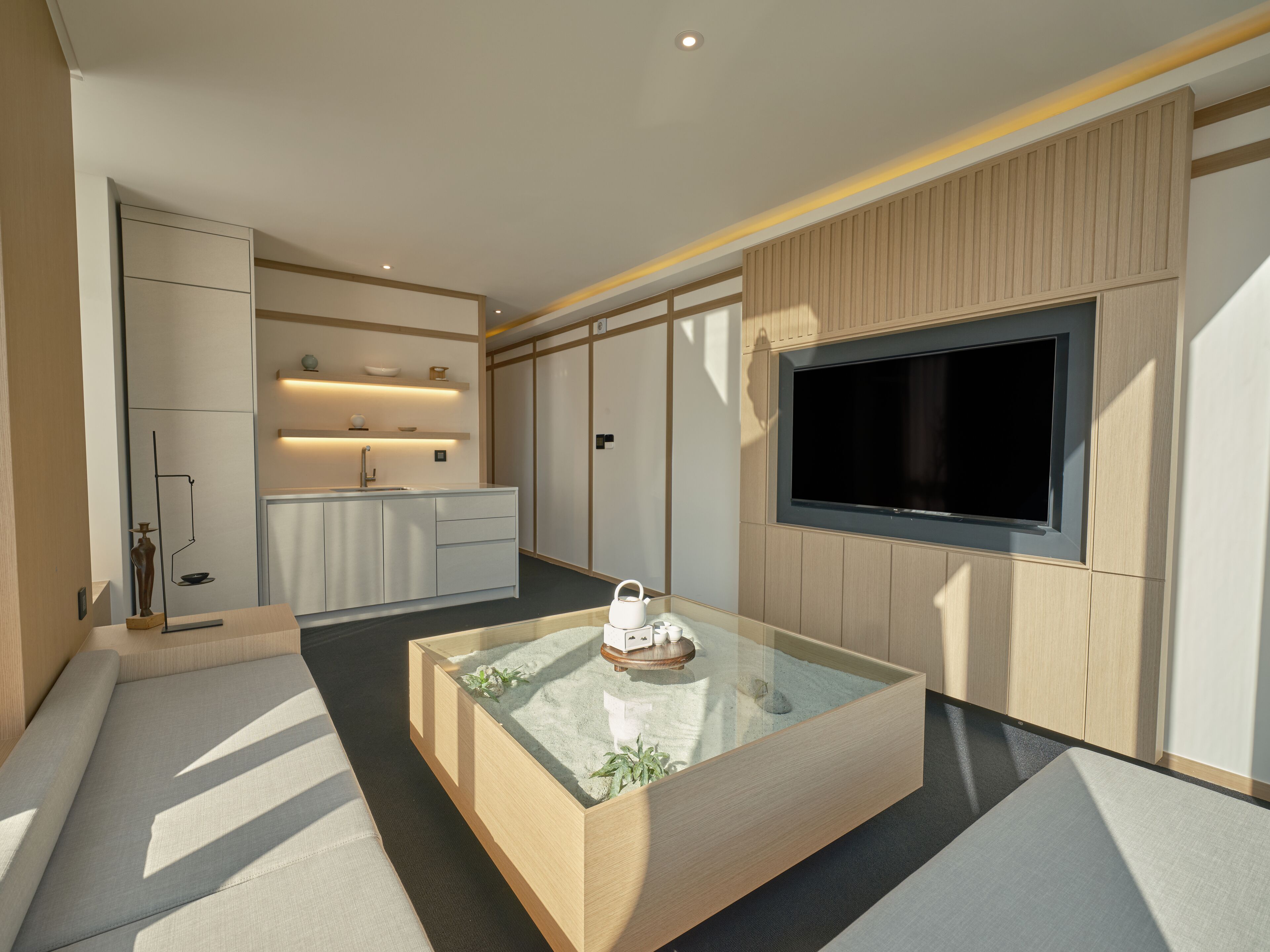 Photo - UH Suite The Seoul