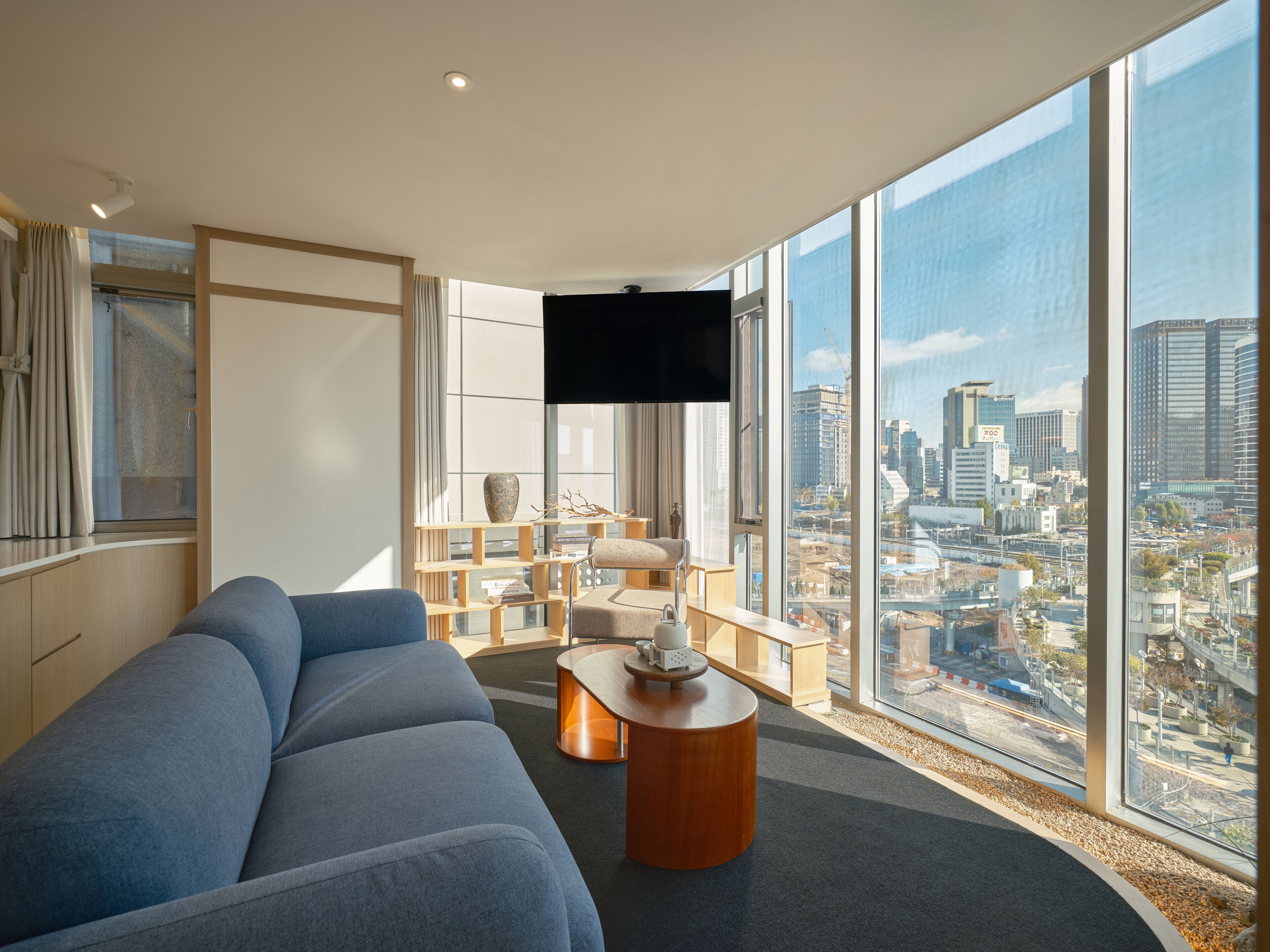 Photo - UH Suite The Seoul