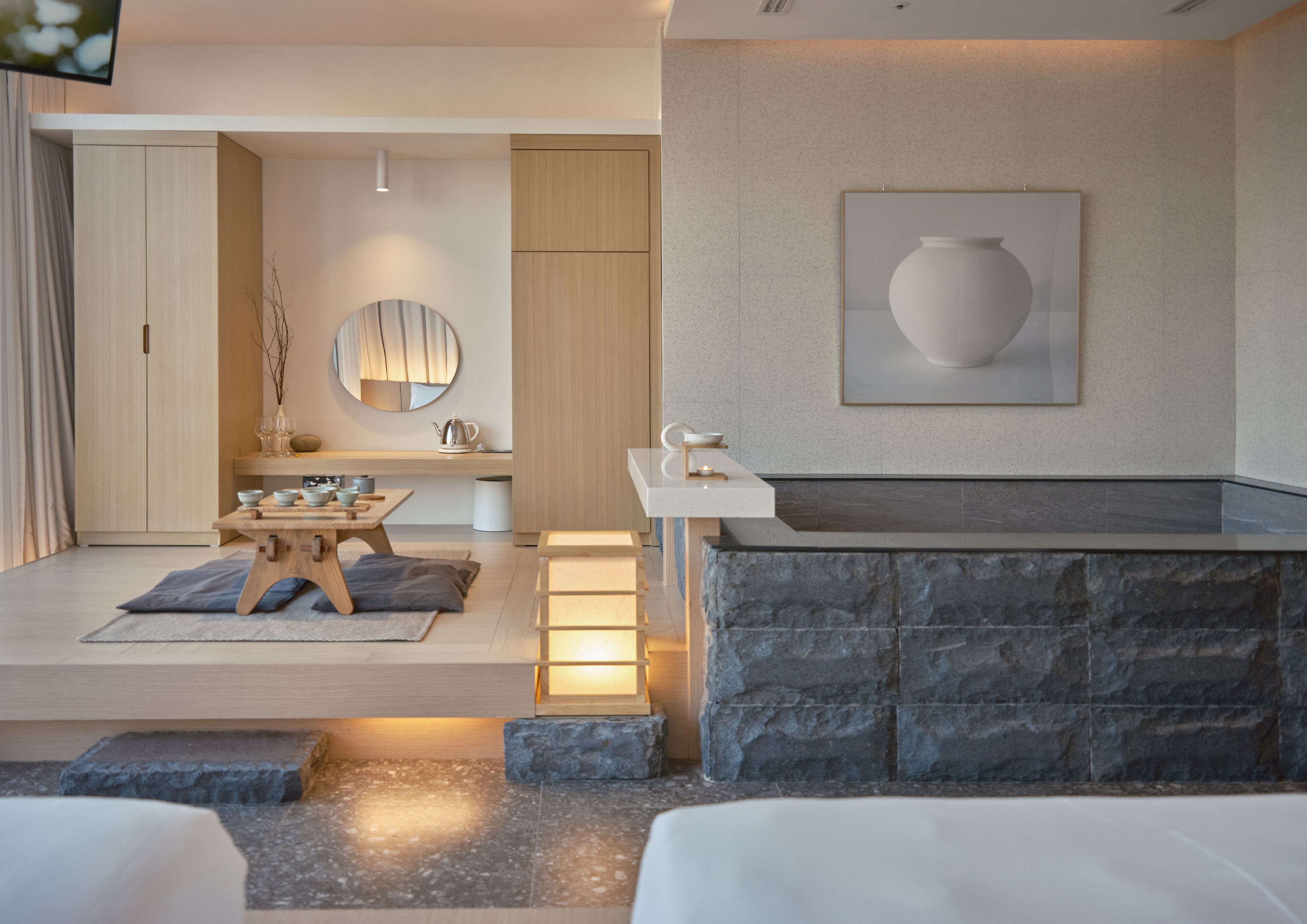 Photo - UH Suite The Seoul