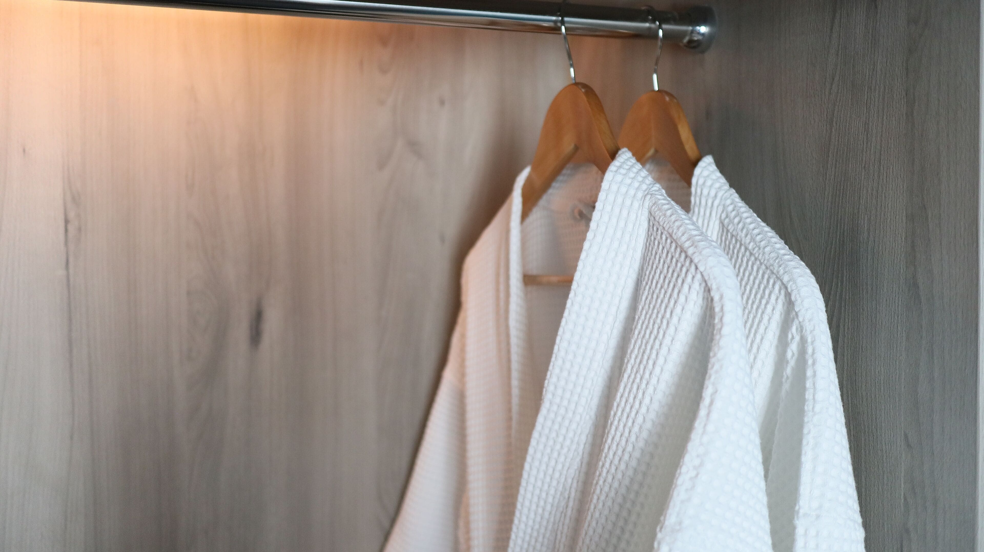 saloon coach king | room amenity