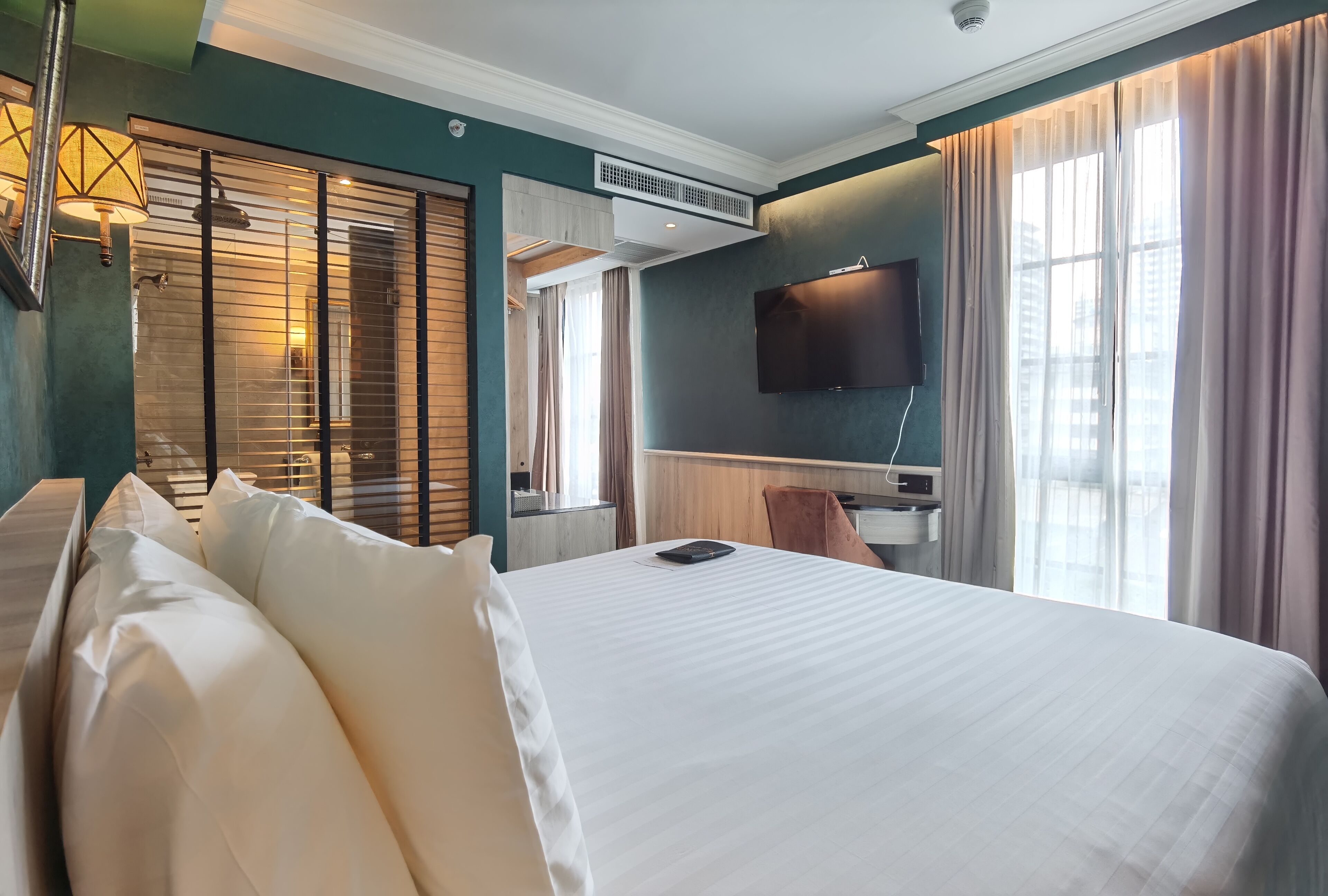 general coach king | city view