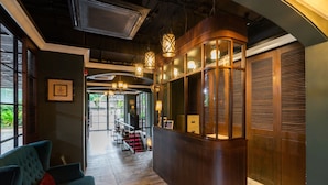 Quầy tiếp tân