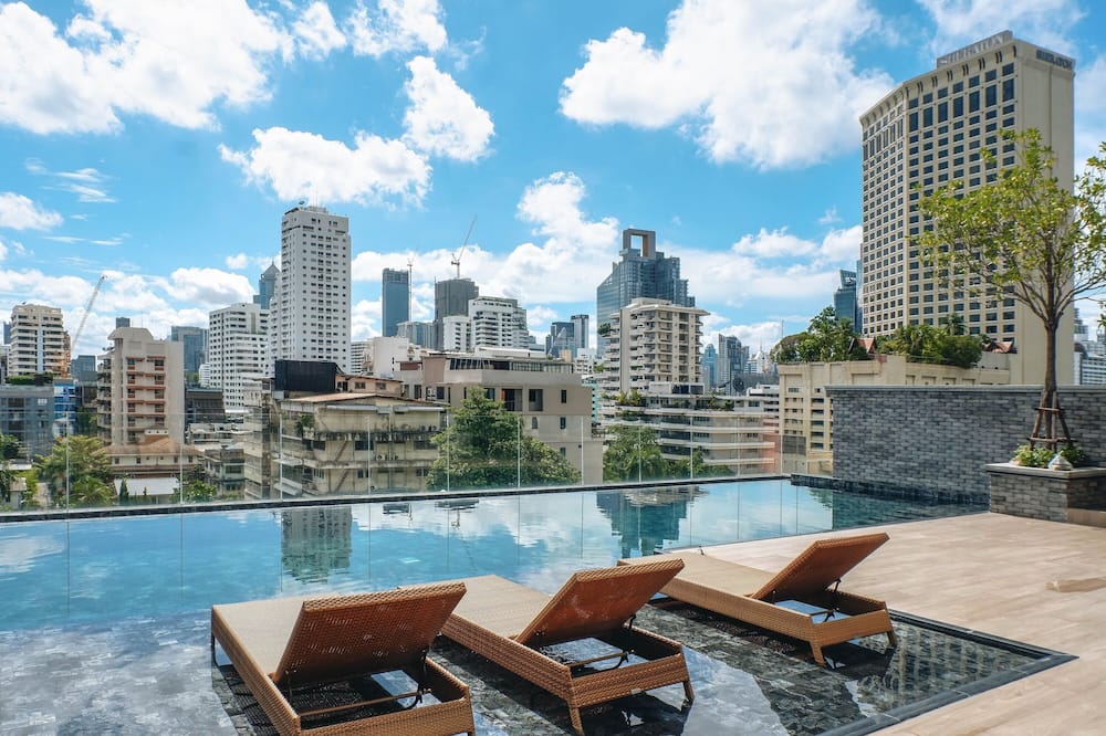 The Coach Hotel Sukhumvit - Asok BTS Bangkok