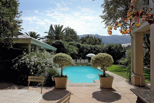 Alberca al aire libre 