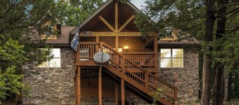 Stonebridge Local Hero: Private Hot Tub, Minutes to Silver Dollar City, First Responder Owned