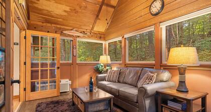 Stonebridge Local Hero: Private Hot Tub, Minutes to Silver Dollar City, First Responder Owned