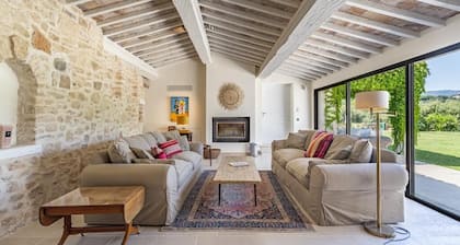 Provencial villa in the countryside not far from the beach