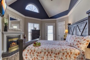 2 bedrooms, iron/ironing board, free WiFi, bed sheets - Ober Hideaway, Hot Tub, WIFI, $560 FREE tickets each paid day!!! (Gatlinburg)