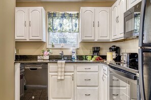 Fridge, microwave, dishwasher, coffee/tea maker