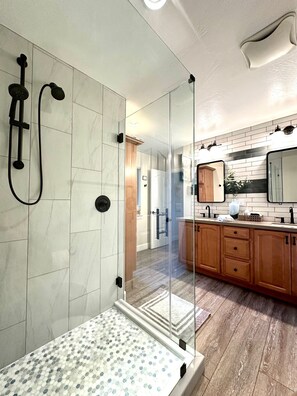 Combined shower/tub, hair dryer