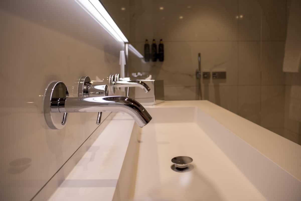 comfort double room | bathroom | rainfall showerhead, hair dryer, heated floors, towels