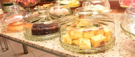 Tägliches inbegriffenes Frühstücksbuffet