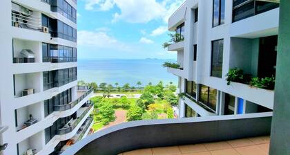 Penthouse Ocean view Balboa Ave prime location large 2 bed Panama City