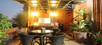 Perch Service Apartment- Sector 40