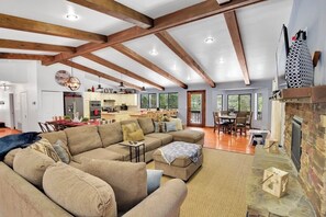Smart TV, fireplace, video games, DVD player