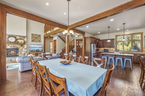 Dining - Winter at Its Best | Spa + GameRm | Built for Time Together! (Cle Elum)
