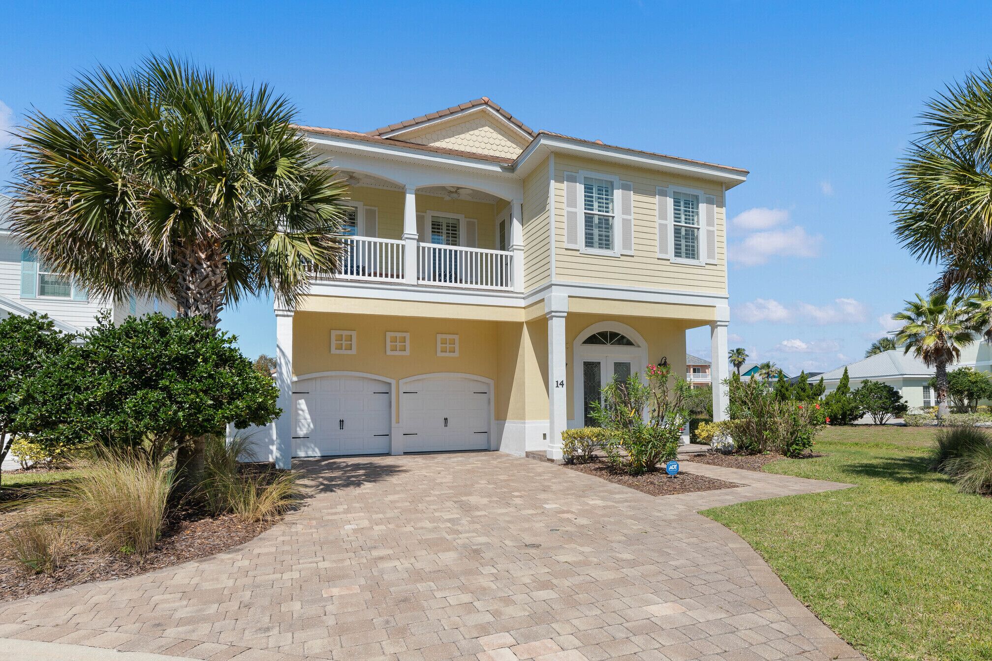 Enjoy ocean breezes and gorgeous sunsets from Cinnamon Toast!