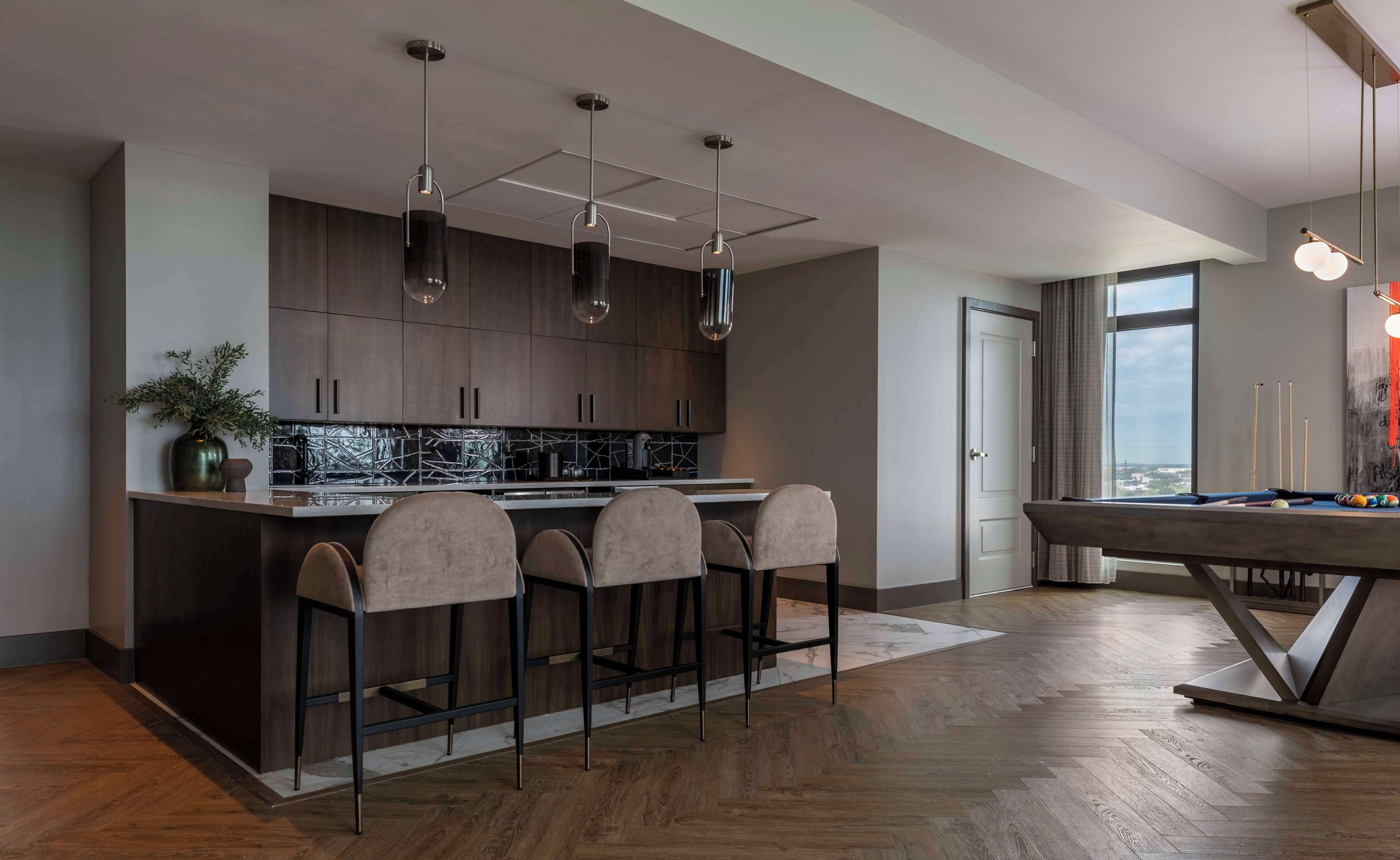 suite (thompson) | hypo-allergenic bedding, minibar, in-room safe, desk