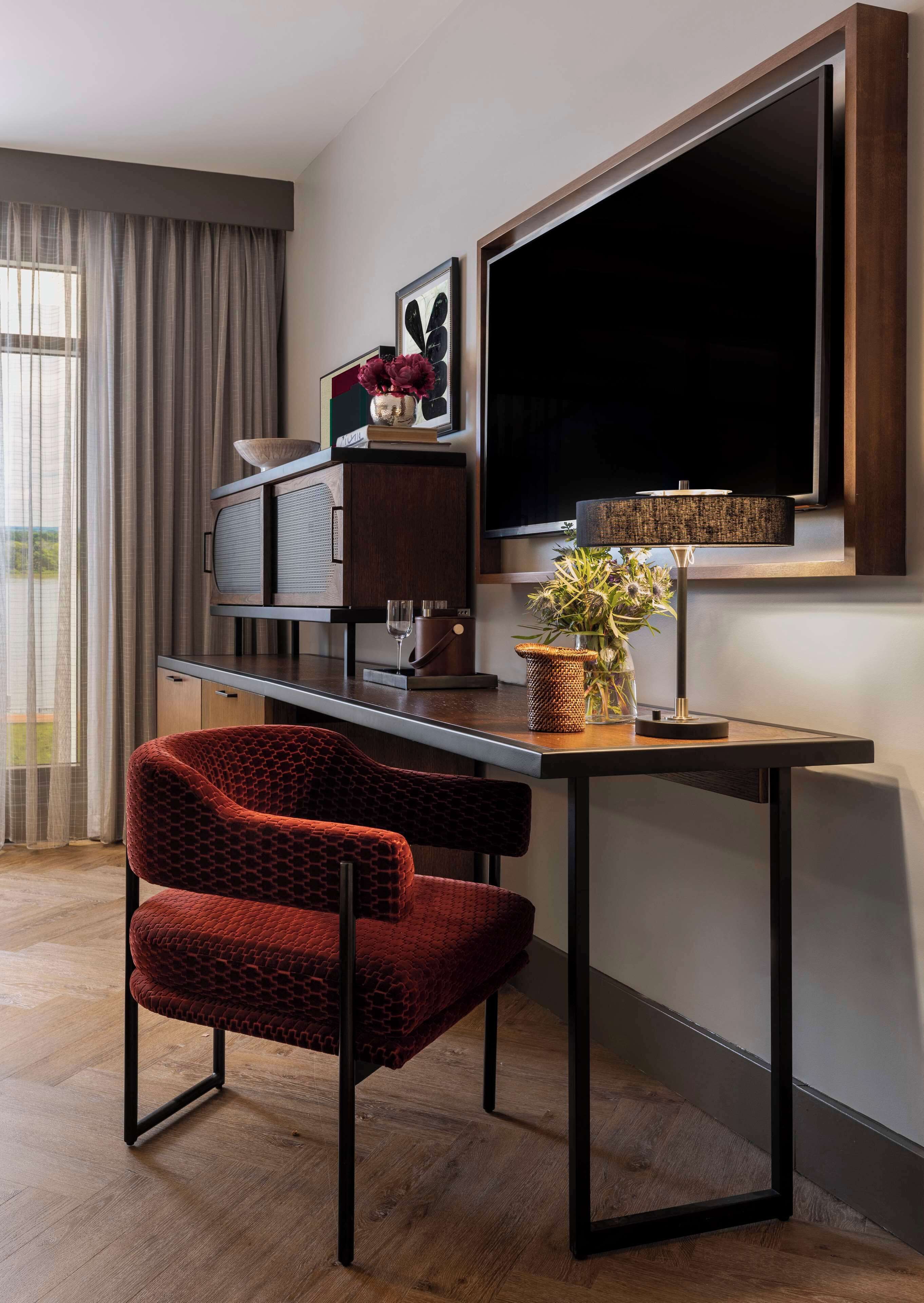 hypo-allergenic bedding, minibar, in-room safe, desk