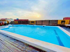 Outdoor pool, open 7:00 AM to 6:00 PM, free pool cabanas, pool umbrellas - Charbel hotel (Hurghada)