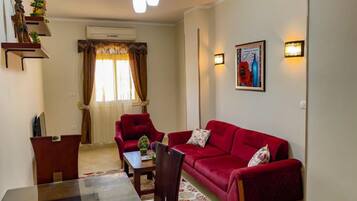 Basic Studio, 1 Bedroom | Interior