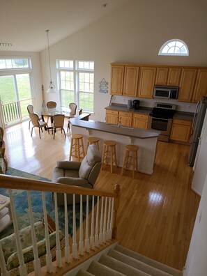 Smart TV, fireplace, DVD player