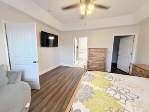 1 dormitorio, tabla de planchar con plancha, wifi gratis y ropa de cama