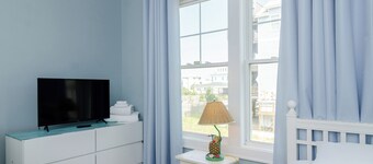 Family Friendly 6 BR Home w Ocean Views!