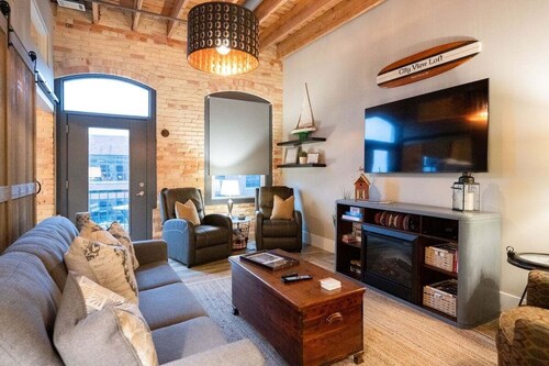 Beautifully decorated in Historical Piano Factory