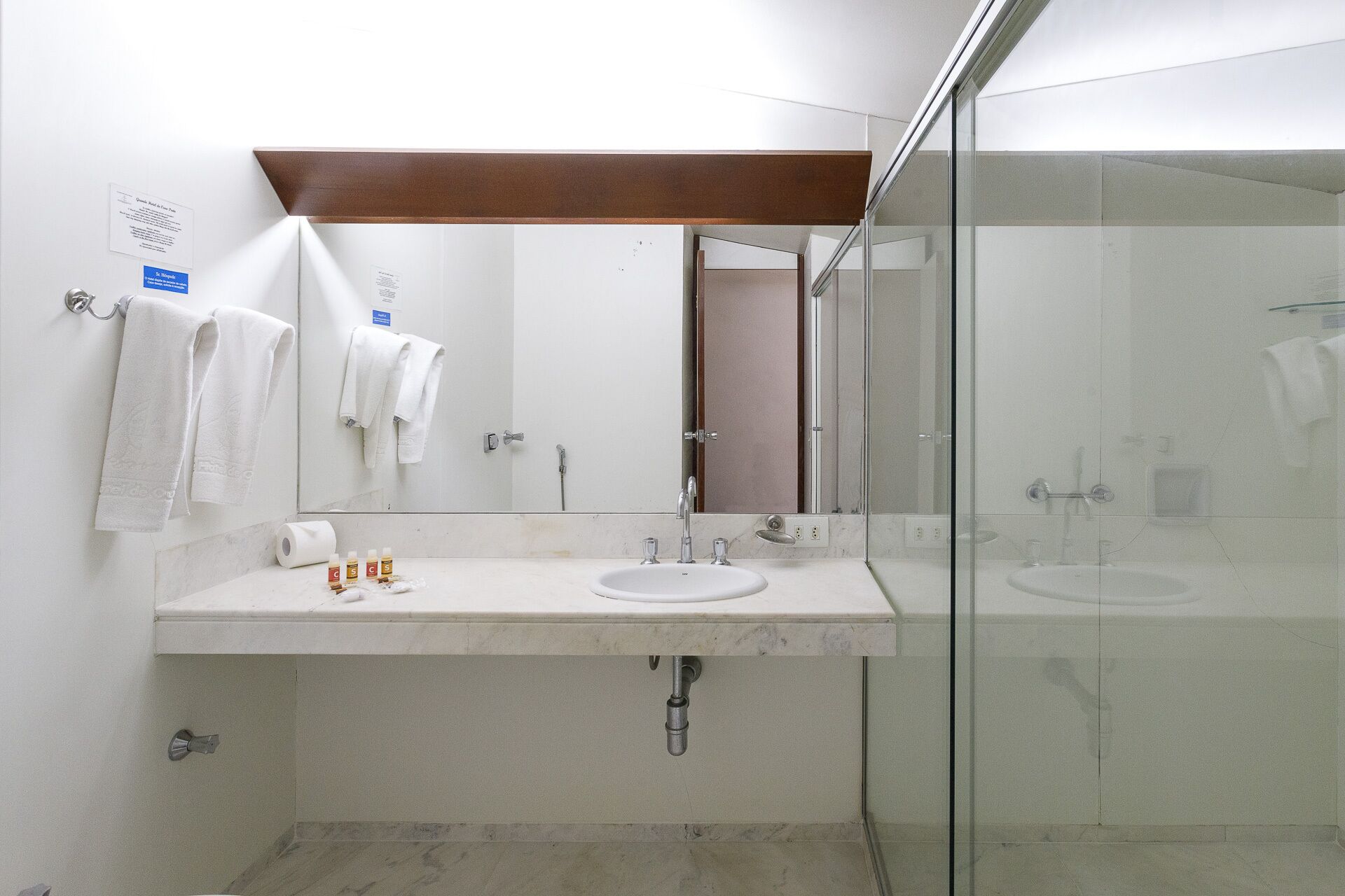 1 bedroom, minibar, desk, laptop workspace