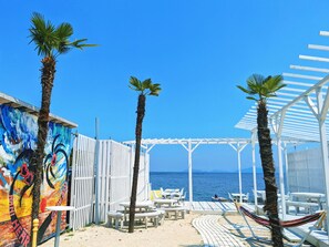 Private Vacation Home, Non Smoking, Morning Cruise included | Garden view