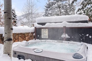 Condo (Aspen Mountain Condominiums 1C) | Spa - Aspen Mountain Condos by iTrip Aspen Snowmass (Aspen)