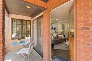 Condo (Aspen Mountain Condominiums 1C) | Balcony - Aspen Mountain Condos by iTrip Aspen Snowmass (Aspen)