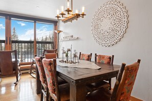 تناول الطعام