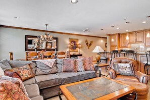 Televisión, chimenea