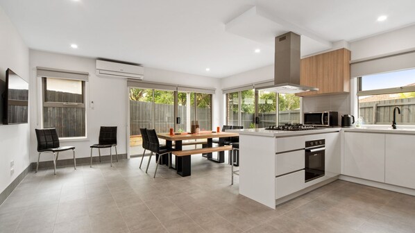 Fridge, microwave, oven, dishwasher