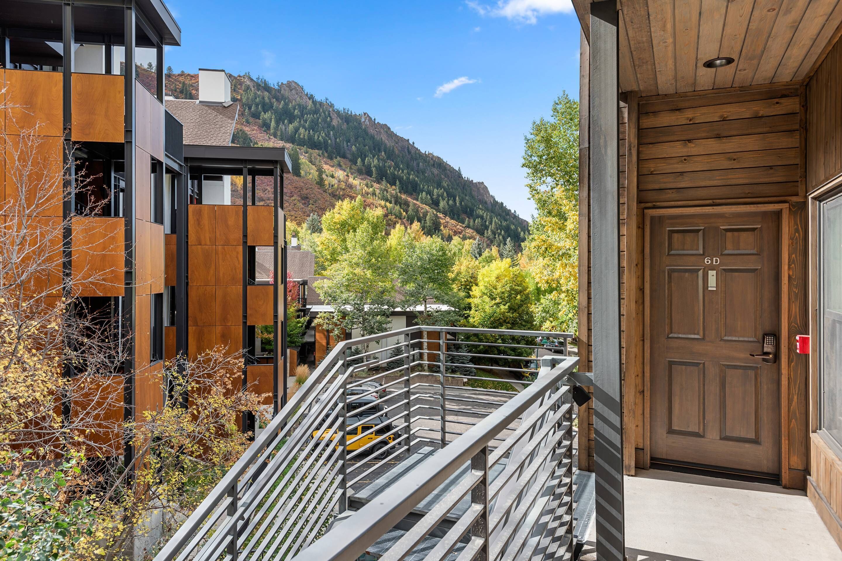 Condo (Durant 6D) | Exterior