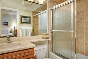 Condo (Cottonwoods 1-D) | Bathroom | Hair dryer, towels - Cottonwoods by iTrip Aspen Snowmass (Aspen)