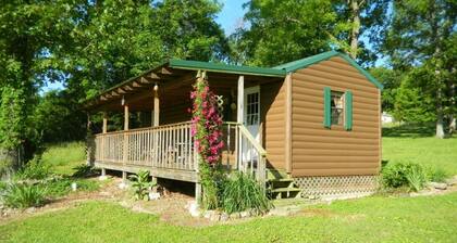 Quiet Missouri Ozarks Cabin