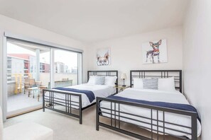 3 bedrooms, desk, iron/ironing board, WiFi