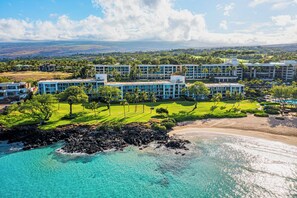 Exterior - Incredible Oceanfront Family Suite on Hapuna Beach! (Kamuela)