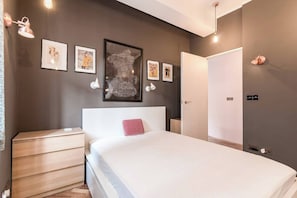 1 bedroom, desk, iron/ironing board, Internet - GuestReady - Gorgeous stay in Clerkenwell (London)