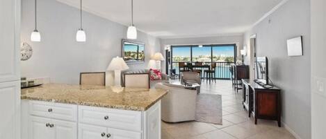 Smart TV, DVD player, books, stereo