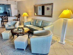 Smart TV, reproductor de DVD, libros, estéreo