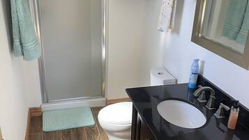 Shower, towels