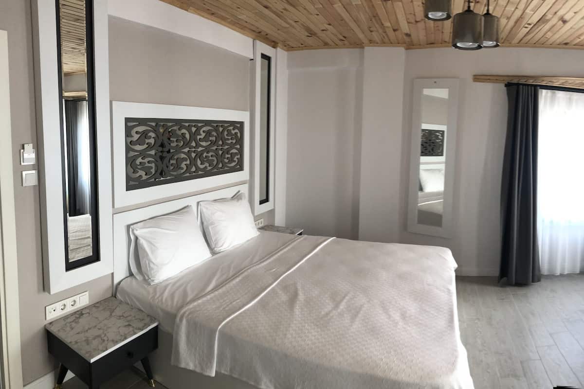 Ropa de cama de alta calidad, colchones Select Comfort y minibar