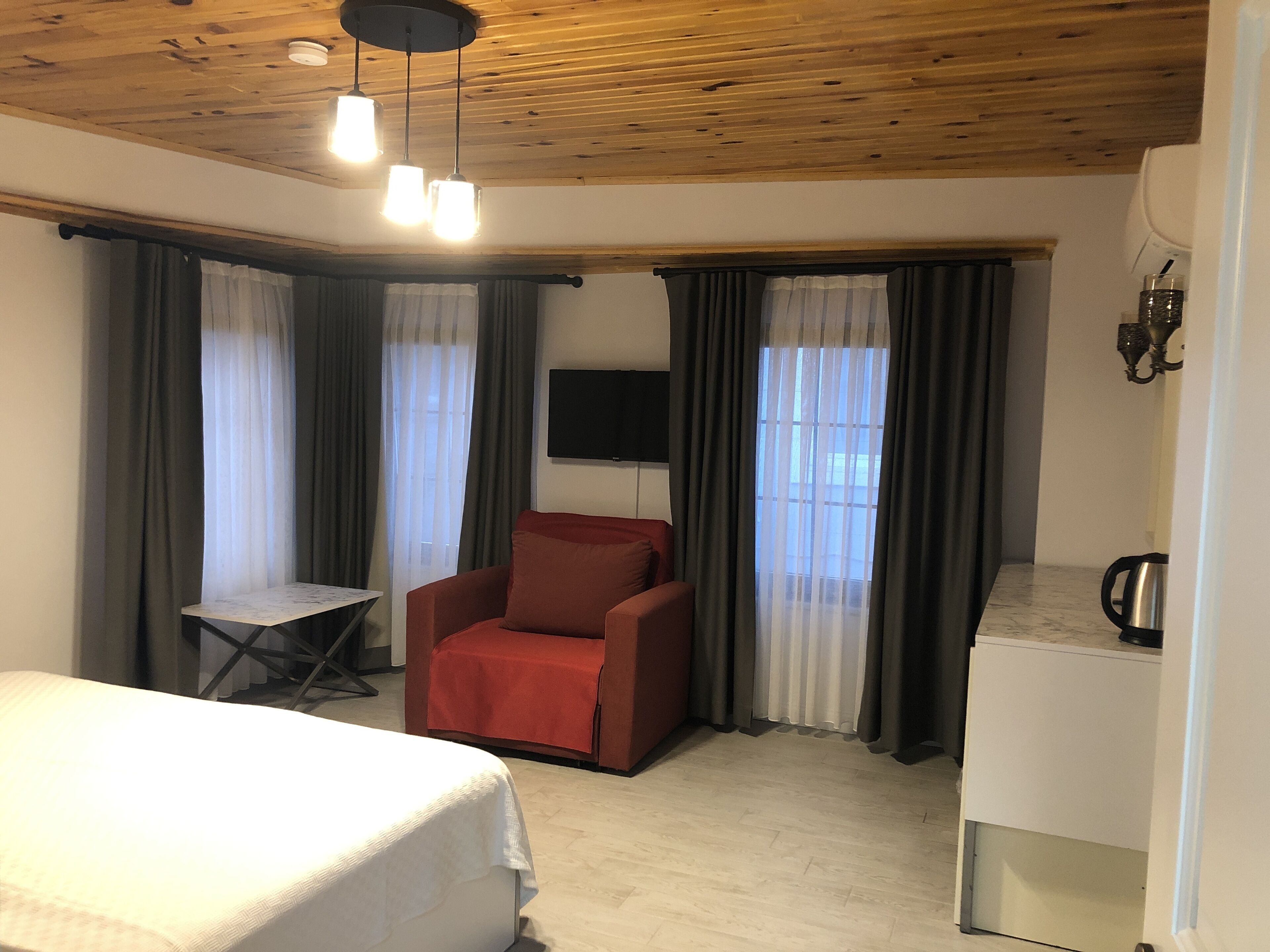 superior room | 1 bedroom, premium bedding, select comfort beds, minibar