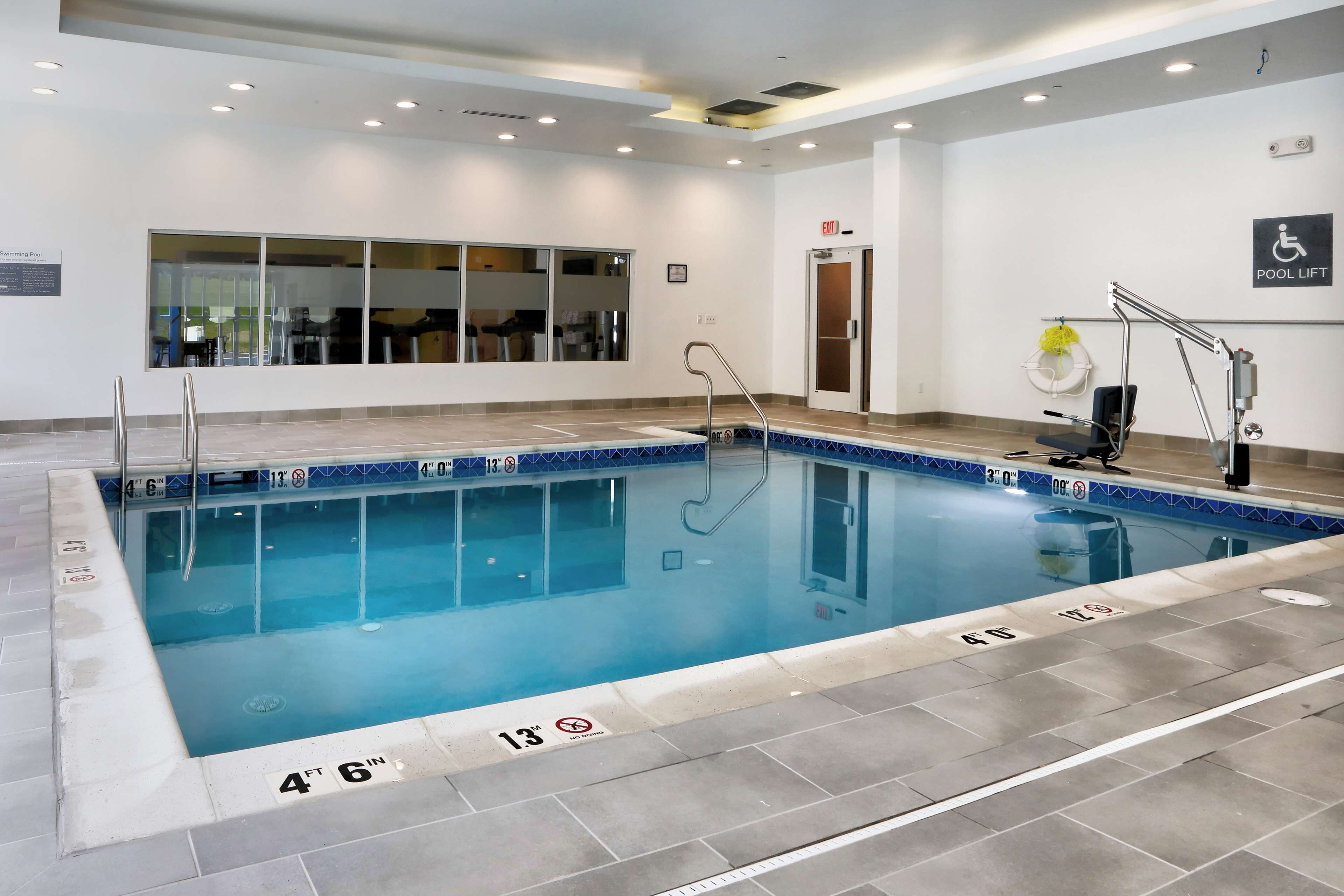 indoor pool, pool loungers