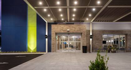 Home2 Suites Downtown Nashville/Metrocenter